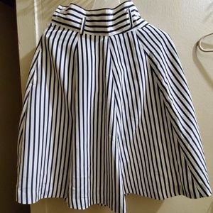 Stripped skirt